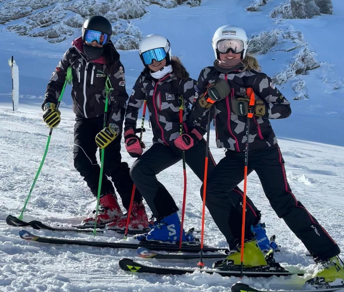 Schülerkader U15/16 Alpin nutzt perfekte Bedingungen für Riesentorlauf-Training in Sölden